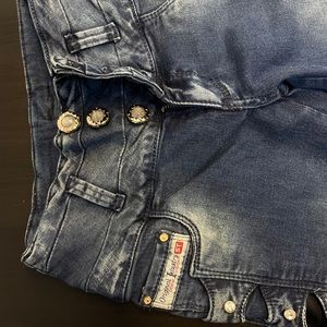 Authentic Columbian jeans (fitted beautifully) dark denim